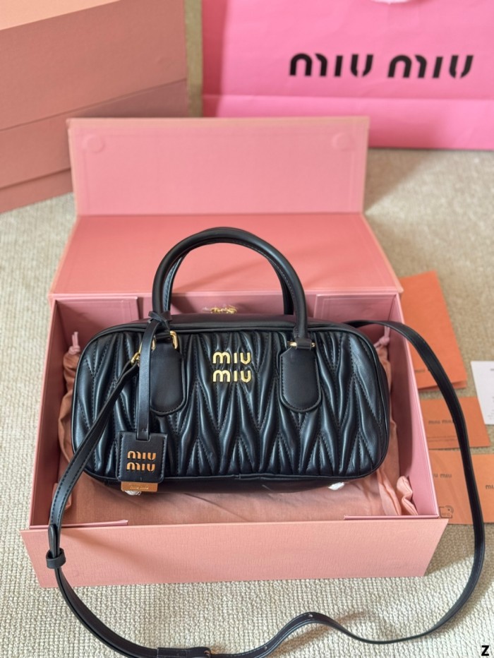 Miu Miu Handbag 007 DB502 28cm