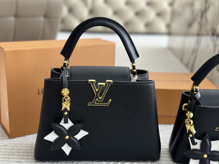 LV Capucines Bag 094 DB502 20-28cm