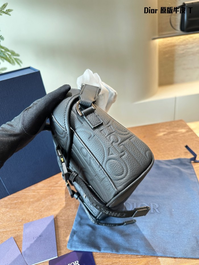 Dior Hit the Road Bag 001 DB542 23cm