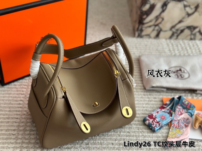 Hermes Lindy Bag 005 DB572 26cm