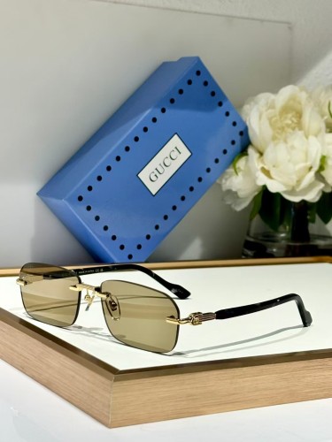 Gucci Sunglasses SM061