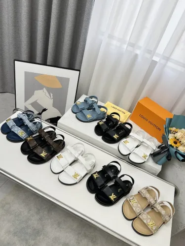 LV Shoes 023 XM012