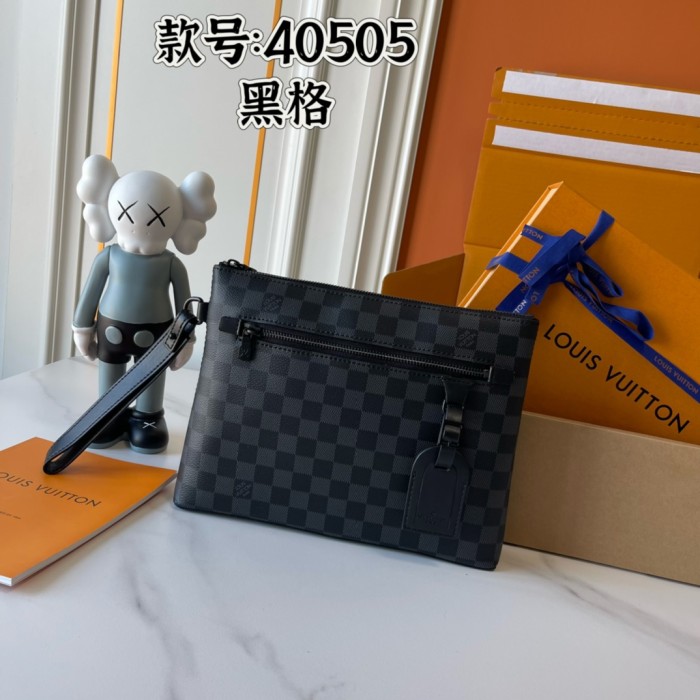 LV Takeoff Clutch M69837 LM021 30cm