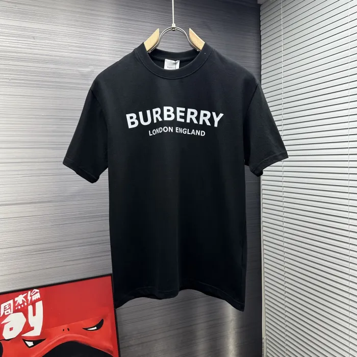 Burberry T-Shirts 011
