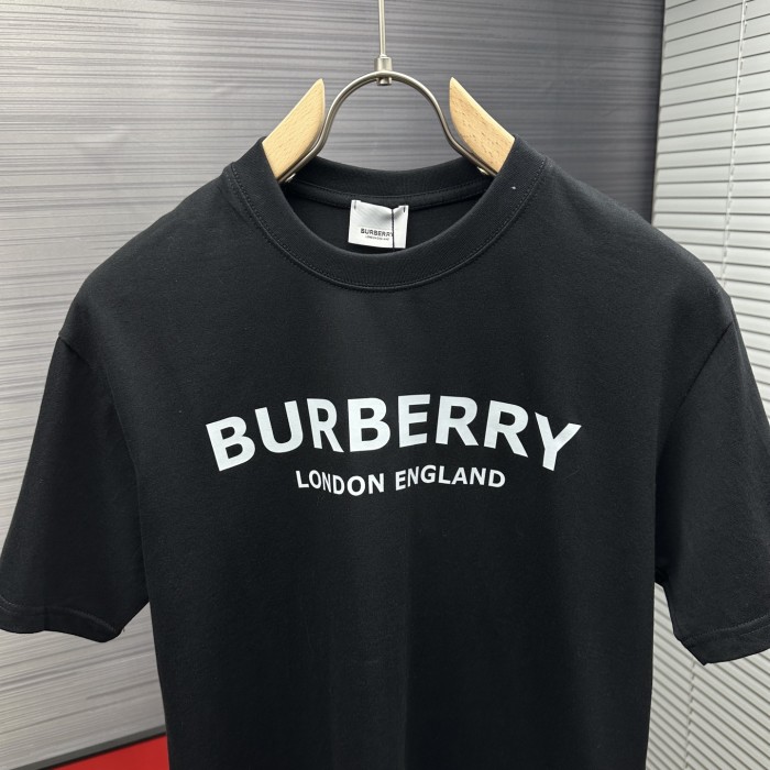 Burberry T-Shirts 011