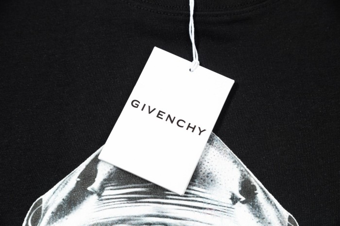 Givenchy T-Shirts 003