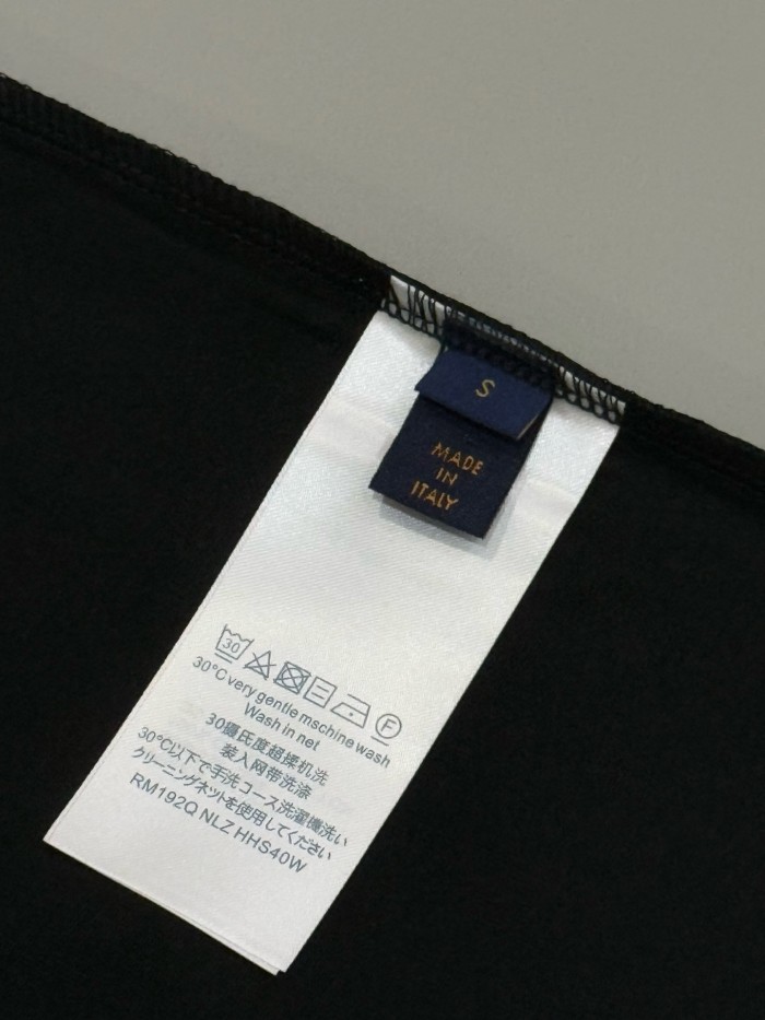LV T-Shirts 015