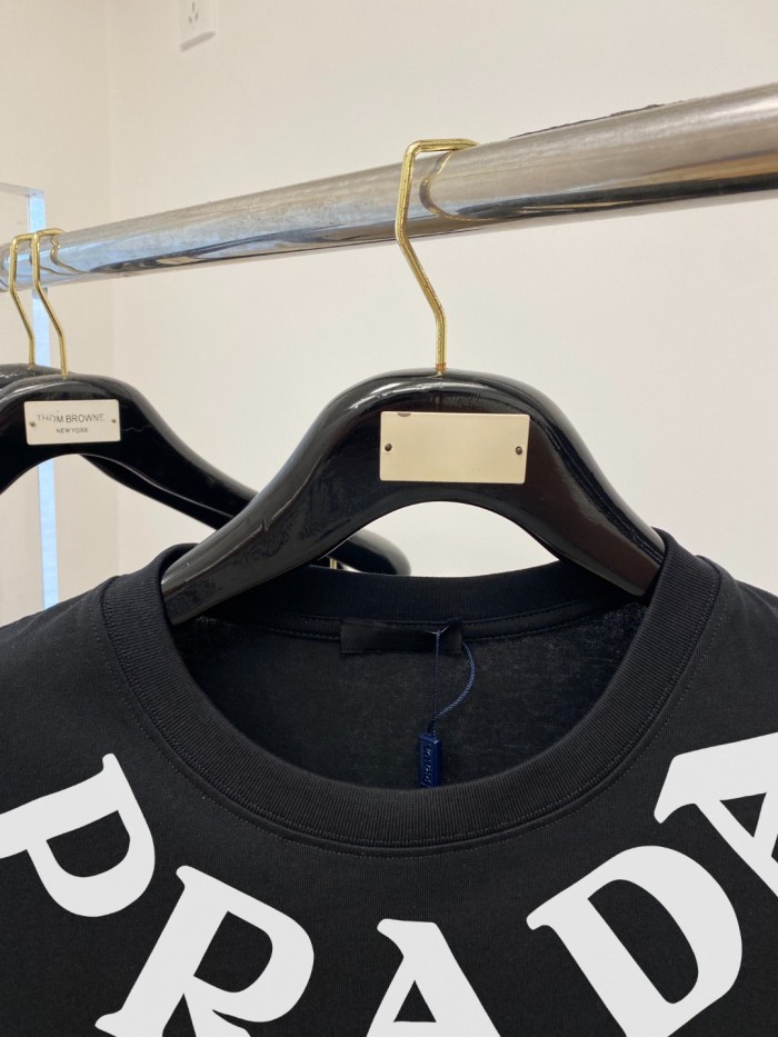 Prada T-Shirts 011