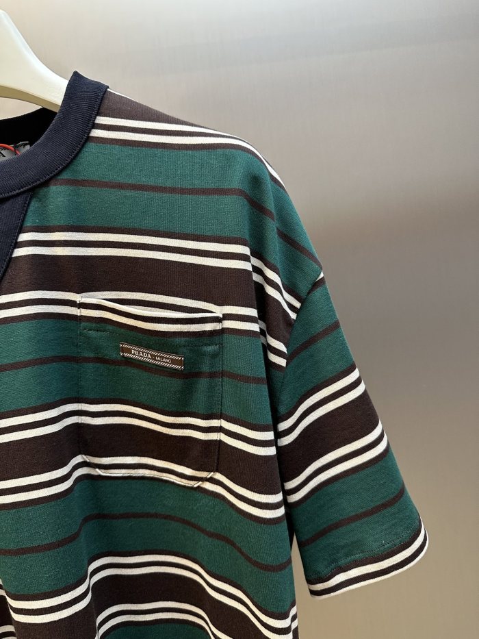 Prada T-Shirts 018