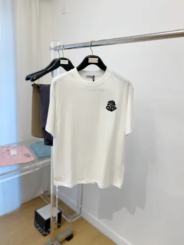 Moncler T-Shirts 014