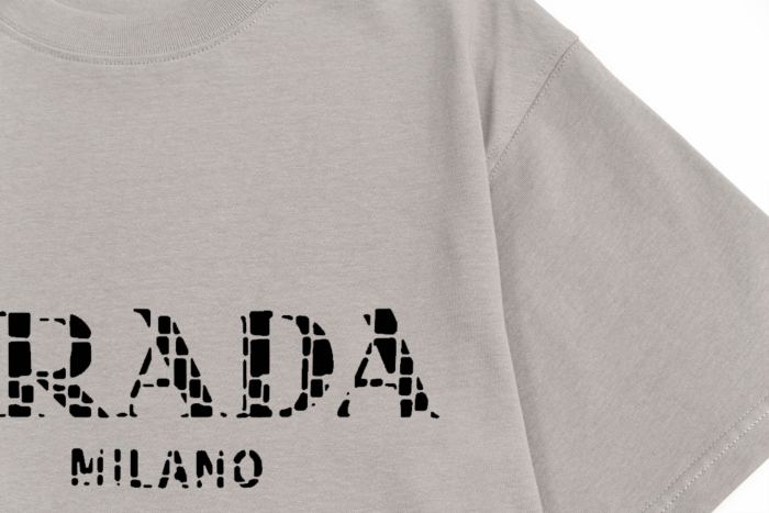 Prada T-Shirts 009