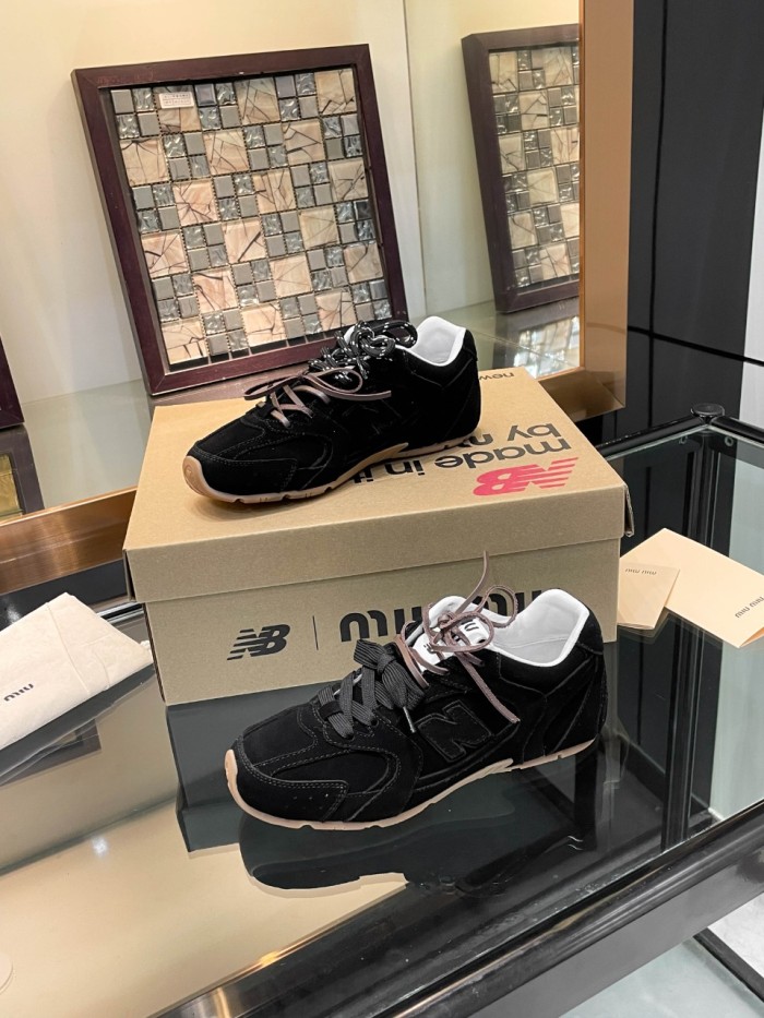 MiuMiu x New Balance 008 Casual shoes HL082