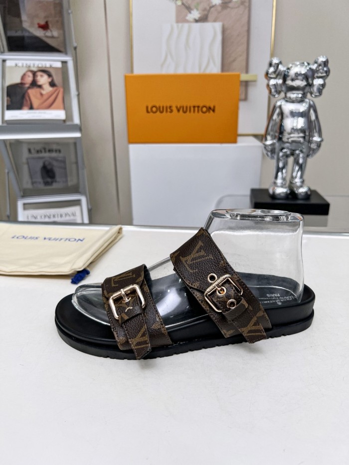 LV Shoes 024 XM091