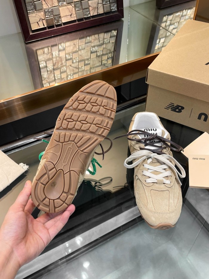 MiuMiu x New Balance 008 Casual shoes HL082