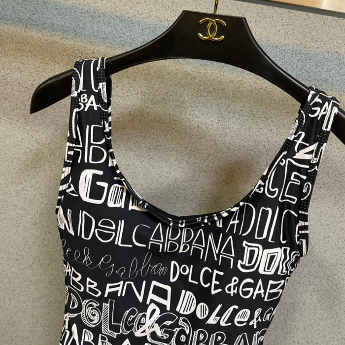 D&G Swimsuit 003