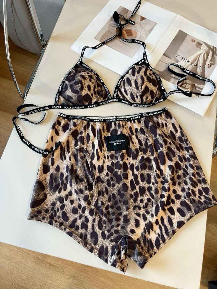 D&G Swimsuit 002