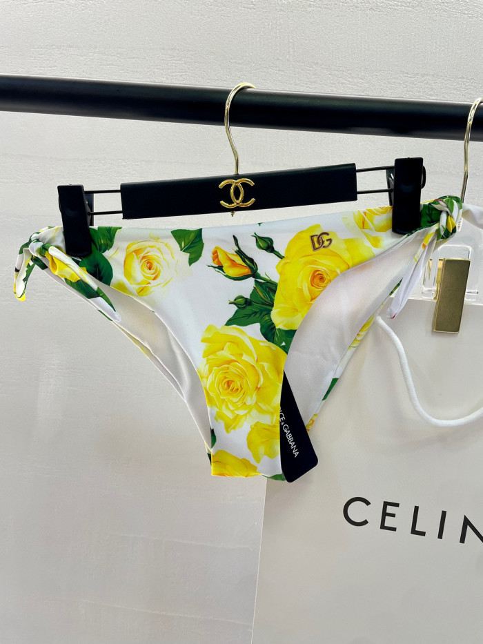 D&G Swimsuit 011