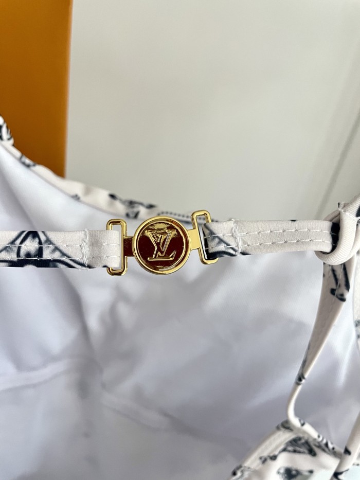 LV Swimsuit 003