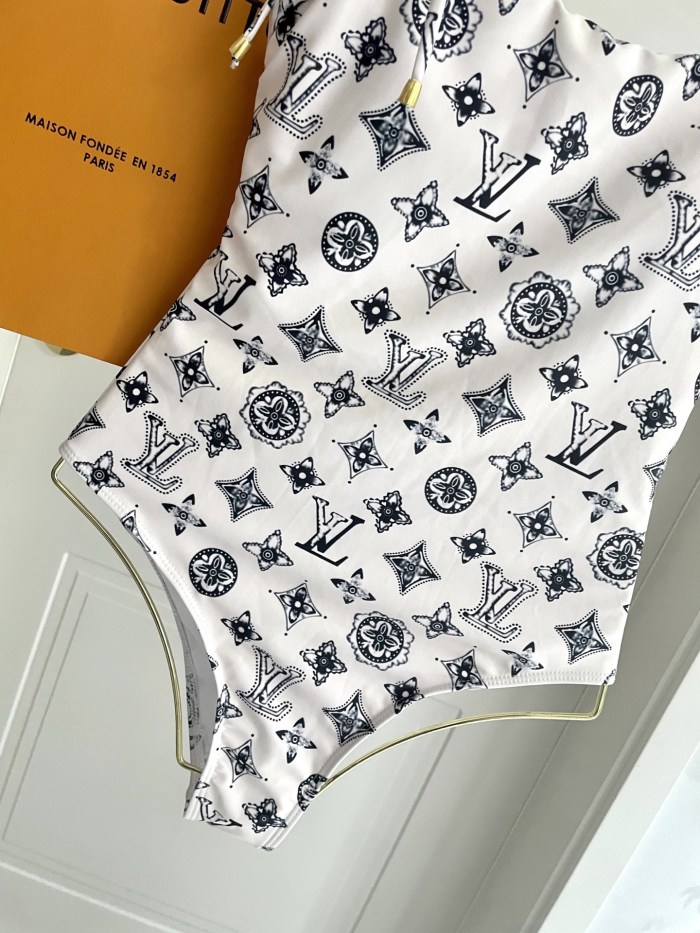 LV Swimsuit 003