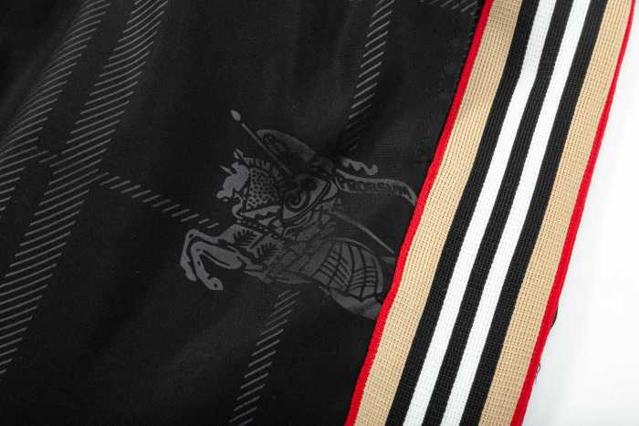 Burberry Shorts 002