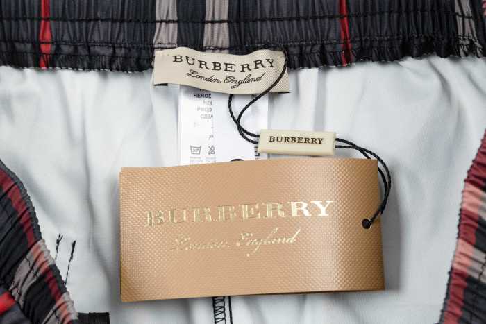 Burberry Shorts 019