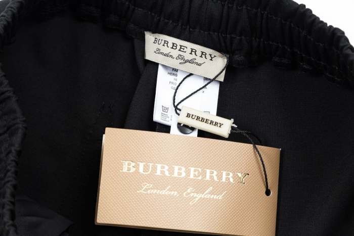 Burberry Shorts 009