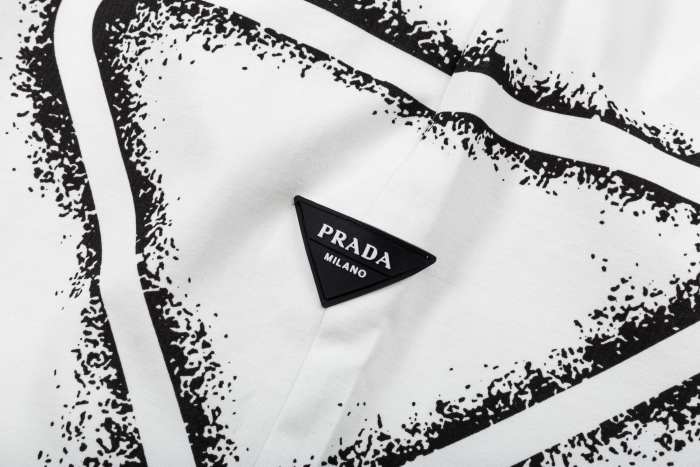 Prada Shorts 008