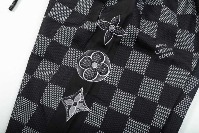 LV Shorts 002