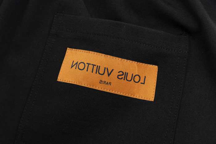 LV Shorts 008