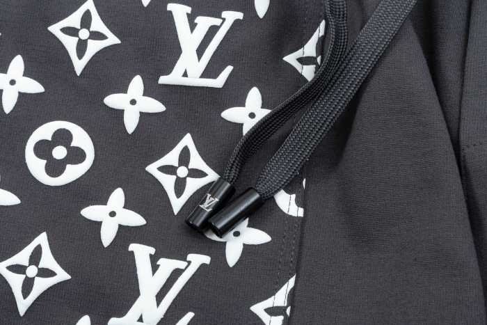 LV Shorts 016