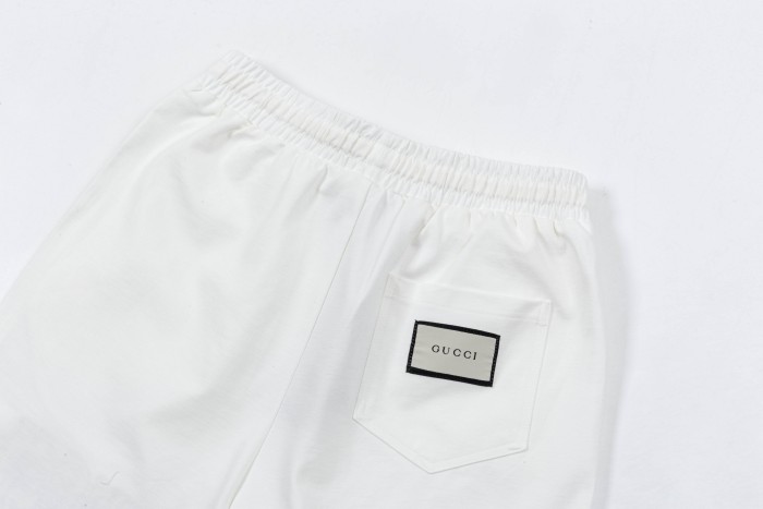 Gucci Shorts 007