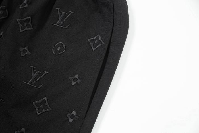 LV Shorts 009