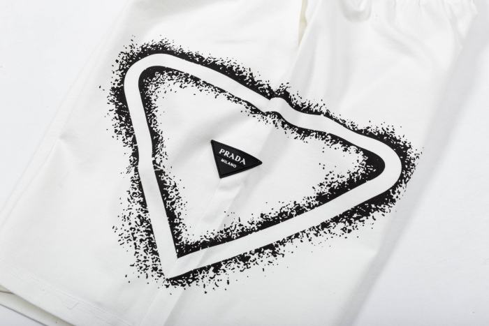 Prada Shorts 008