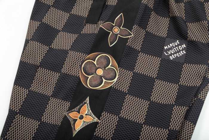 LV Shorts 002