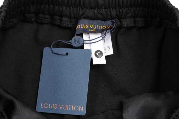 LV Shorts 007