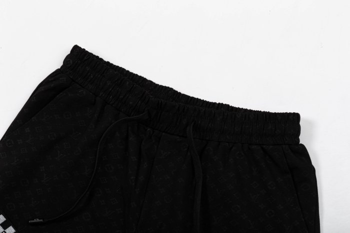 LV Shorts 012