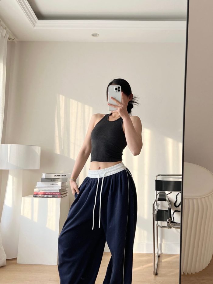 lululemon Yoga tops LW1CJUS