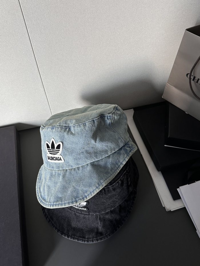 Balenciaga Hats & Caps