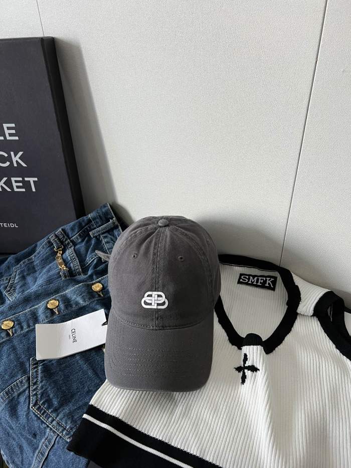 Balenciaga Hats & Caps