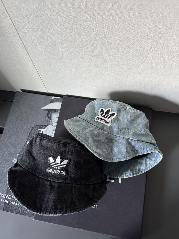 Balenciaga Hats & Caps