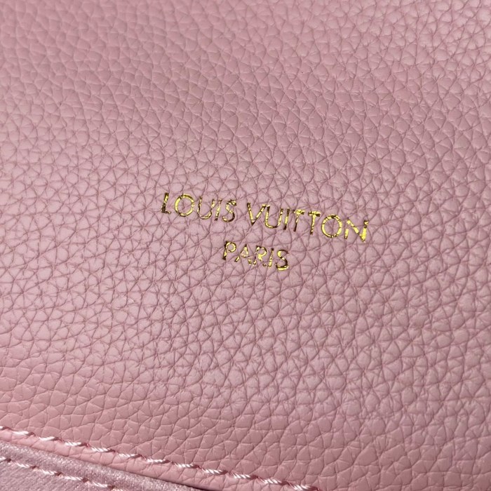 LV Pochette Métis East West Bag M46279 XX021 21.5cm