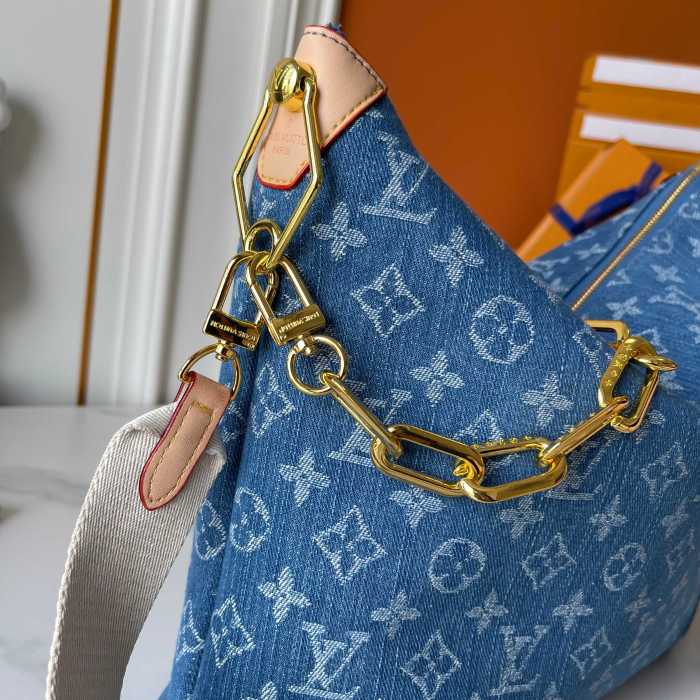 LV Coussin Hobo Bag M12068 XX061 38cm