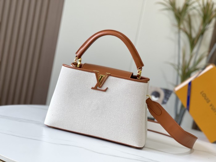 LV Capucines Bag M57651 XX032042 27-31.5cm