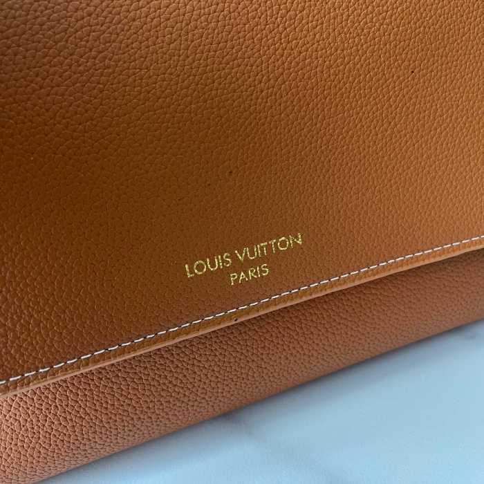 LV Low Key Messenger Bag M13151 XX031 30cm