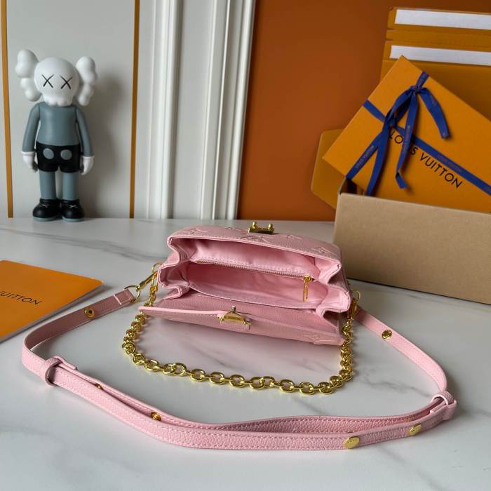 LV Pochette Métis East West Bag M46279 XX021 21.5cm