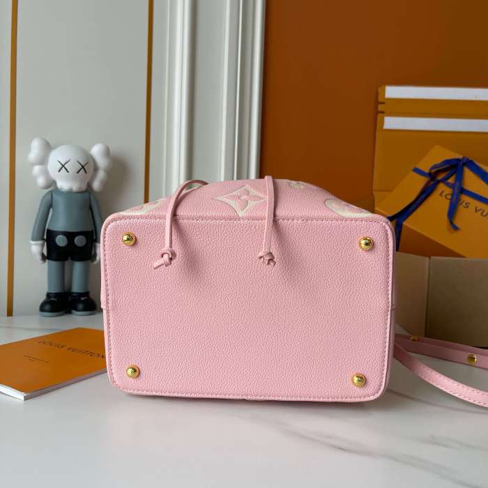 LV NÉONOÉ Bag M44022 XX021 26cm