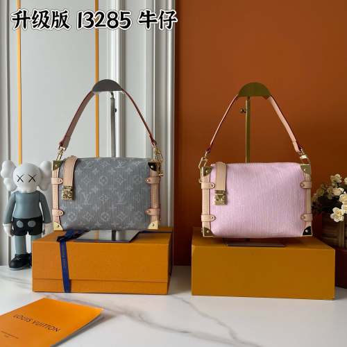 LV Side Trunk Bag M13285 XX051 23.5cm