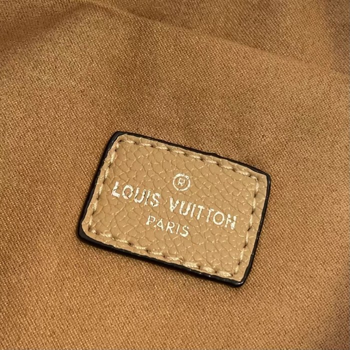 LV Mahina Hand It All Bag M24255 XX041 29cm