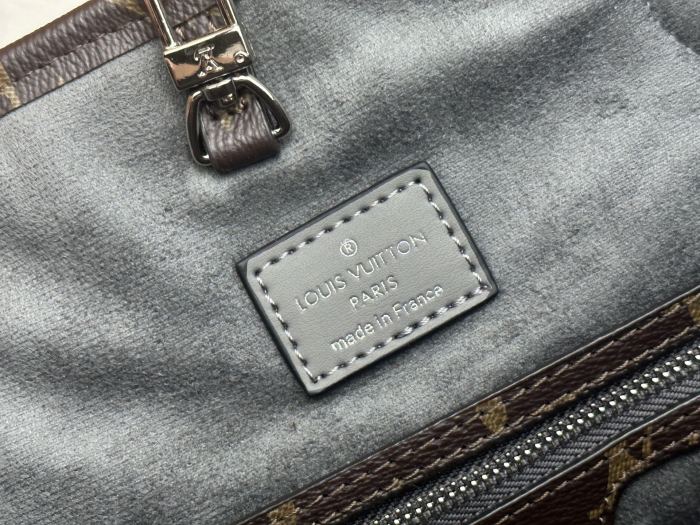 LV Neverfull Bag M14210 XX031 31cm