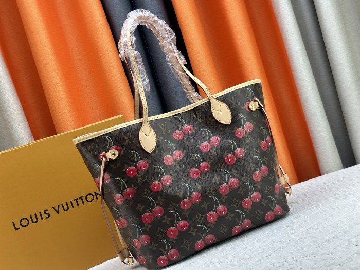LV Neverfull Bag M17088 XX041 31cm